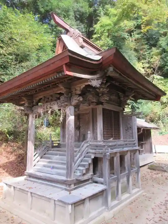 田村大元神社の末社・摂社