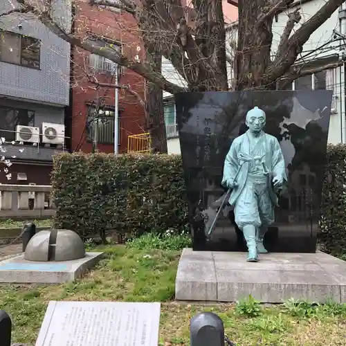 富岡八幡宮の像