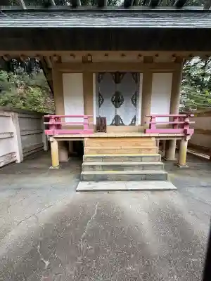小河内神社の{uncategorized: "未分類", other: "その他", undefined: "問題あり", building: "その他建物", grave: "お墓", sacred_gate: "鳥居", guardian: "狛犬", statue: "像", buddha: "仏像", history: "歴史", nature: "自然", garden: "庭園", animal: "動物", pagoda: "塔", temizu: "手水舎", mountain_gate: "山門・神門", sanctuary: "本殿・本堂", subordinate: "末社・摂社", art: "芸術", scenery: "景色", jizo: "地蔵", ema: "絵馬", goshuin: "御朱印", omikuji: "おみくじ", items: "授与品その他", amulet: "お守り", goshuincho: "御朱印帳", eats: "食事", festival: "お祭り", votive_dance: "神楽", shichigosan: "七五三参", wedding: "結婚式", experience: "体験その他", initially: "初詣", around: "周辺", anti_infection: "感染症対策"}
