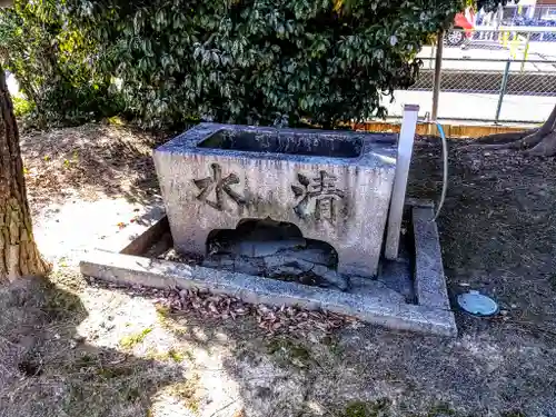 白山社の手水舎