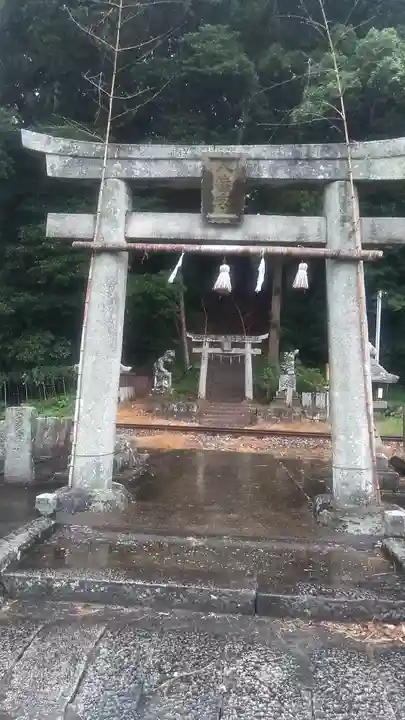 崎山八幡神社の鳥居