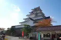 鶴ケ城稲荷神社の建物その他