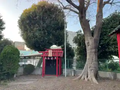 大宮浅間神社の{uncategorized: "未分類", other: "その他", undefined: "問題あり", building: "その他建物", grave: "お墓", sacred_gate: "鳥居", guardian: "狛犬", statue: "像", buddha: "仏像", history: "歴史", nature: "自然", garden: "庭園", animal: "動物", pagoda: "塔", temizu: "手水舎", mountain_gate: "山門・神門", sanctuary: "本殿・本堂", subordinate: "末社・摂社", art: "芸術", scenery: "景色", jizo: "地蔵", ema: "絵馬", goshuin: "御朱印", omikuji: "おみくじ", items: "授与品その他", amulet: "お守り", goshuincho: "御朱印帳", eats: "食事", festival: "お祭り", votive_dance: "神楽", shichigosan: "七五三参", wedding: "結婚式", experience: "体験その他", initially: "初詣", around: "周辺", anti_infection: "感染症対策"}