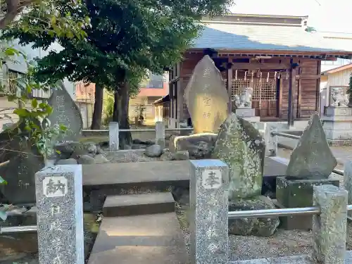 御嶽神社の{uncategorized: "未分類", other: "その他", undefined: "問題あり", building: "その他建物", grave: "お墓", sacred_gate: "鳥居", guardian: "狛犬", statue: "像", buddha: "仏像", history: "歴史", nature: "自然", garden: "庭園", animal: "動物", pagoda: "塔", temizu: "手水舎", mountain_gate: "山門・神門", sanctuary: "本殿・本堂", subordinate: "末社・摂社", art: "芸術", scenery: "景色", jizo: "地蔵", ema: "絵馬", goshuin: "御朱印", omikuji: "おみくじ", items: "授与品その他", amulet: "お守り", goshuincho: "御朱印帳", eats: "食事", festival: "お祭り", votive_dance: "神楽", shichigosan: "七五三参", wedding: "結婚式", experience: "体験その他", initially: "初詣", around: "周辺", anti_infection: "感染症対策"}