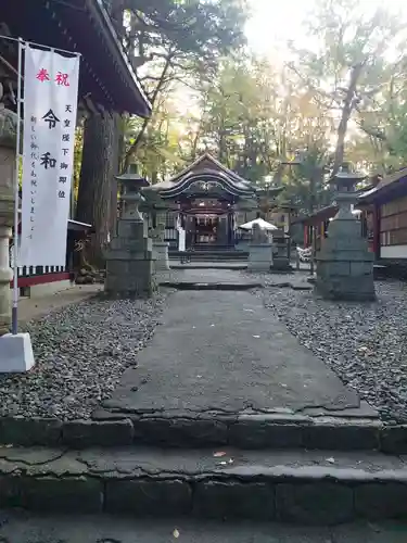 新屋山神社の建物その他