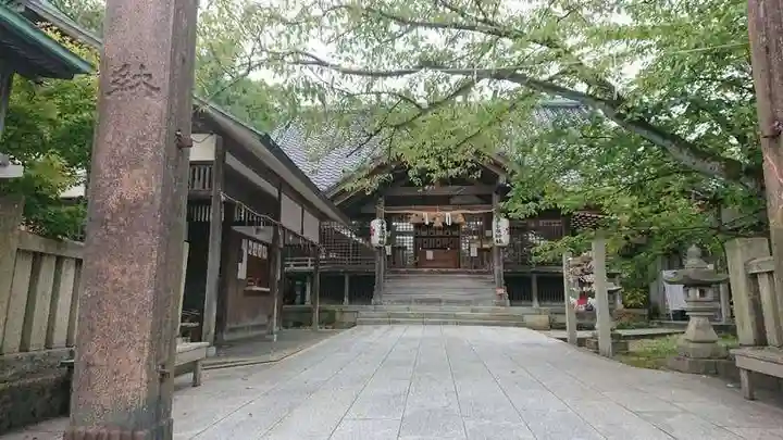 宇多須神社の本殿・本堂