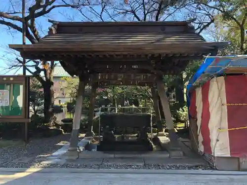 西新井大師総持寺の手水舎