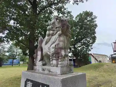 屈足神社の狛犬