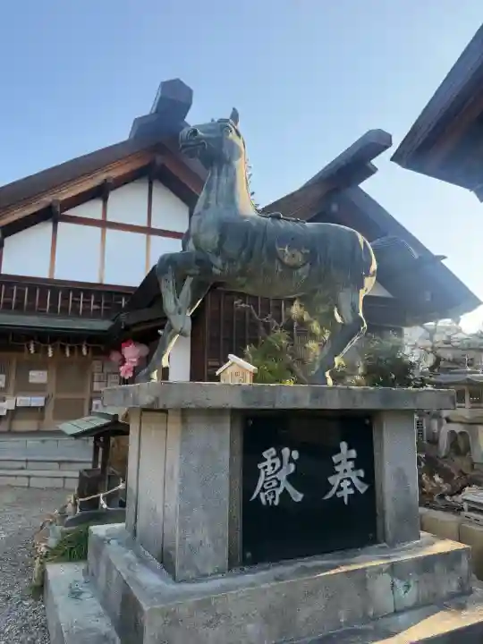 御井神社の{uncategorized: "未分類", other: "その他", undefined: "問題あり", building: "その他建物", grave: "お墓", sacred_gate: "鳥居", guardian: "狛犬", statue: "像", buddha: "仏像", history: "歴史", nature: "自然", garden: "庭園", animal: "動物", pagoda: "塔", temizu: "手水舎", mountain_gate: "山門・神門", sanctuary: "本殿・本堂", subordinate: "末社・摂社", art: "芸術", scenery: "景色", jizo: "地蔵", ema: "絵馬", goshuin: "御朱印", omikuji: "おみくじ", items: "授与品その他", amulet: "お守り", goshuincho: "御朱印帳", eats: "食事", festival: "お祭り", votive_dance: "神楽", shichigosan: "七五三参", wedding: "結婚式", experience: "体験その他", initially: "初詣", around: "周辺", anti_infection: "感染症対策"}