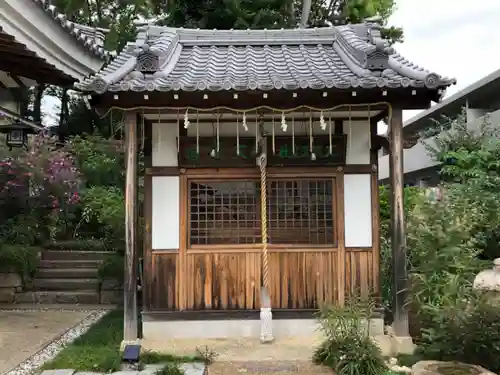 水堂須佐男神社の末社・摂社