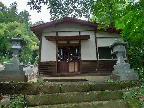 若宮八幡宮の本殿・本堂