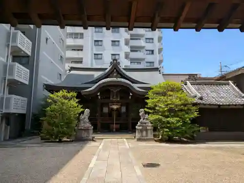 五條天神宮の{uncategorized: "未分類", other: "その他", undefined: "問題あり", building: "その他建物", grave: "お墓", sacred_gate: "鳥居", guardian: "狛犬", statue: "像", buddha: "仏像", history: "歴史", nature: "自然", garden: "庭園", animal: "動物", pagoda: "塔", temizu: "手水舎", mountain_gate: "山門・神門", sanctuary: "本殿・本堂", subordinate: "末社・摂社", art: "芸術", scenery: "景色", jizo: "地蔵", ema: "絵馬", goshuin: "御朱印", omikuji: "おみくじ", items: "授与品その他", amulet: "お守り", goshuincho: "御朱印帳", eats: "食事", festival: "お祭り", votive_dance: "神楽", shichigosan: "七五三参", wedding: "結婚式", experience: "体験その他", initially: "初詣", around: "周辺", anti_infection: "感染症対策"}