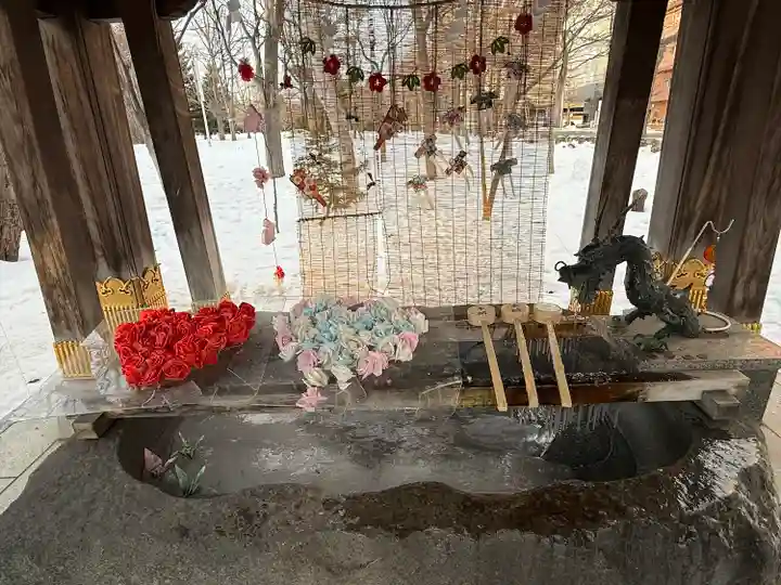 彌彦神社 (伊夜日子神社)の手水舎