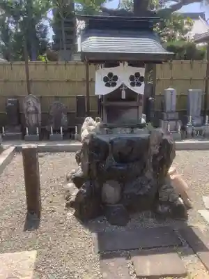 世尊院(曼陀羅寺塔頭)の末社・摂社