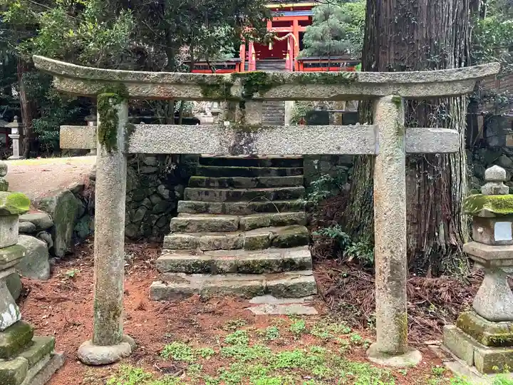 夜支布山口神社(奈良県)