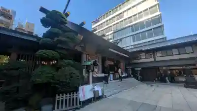 芝大神宮の{uncategorized: "未分類", other: "その他", undefined: "問題あり", building: "その他建物", grave: "お墓", sacred_gate: "鳥居", guardian: "狛犬", statue: "像", buddha: "仏像", history: "歴史", nature: "自然", garden: "庭園", animal: "動物", pagoda: "塔", temizu: "手水舎", mountain_gate: "山門・神門", sanctuary: "本殿・本堂", subordinate: "末社・摂社", art: "芸術", scenery: "景色", jizo: "地蔵", ema: "絵馬", goshuin: "御朱印", omikuji: "おみくじ", items: "授与品その他", amulet: "お守り", goshuincho: "御朱印帳", eats: "食事", festival: "お祭り", votive_dance: "神楽", shichigosan: "七五三参", wedding: "結婚式", experience: "体験その他", initially: "初詣", around: "周辺", anti_infection: "感染症対策"}