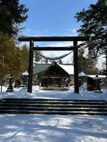 栗沢神社の{uncategorized: "未分類", other: "その他", undefined: "問題あり", building: "その他建物", grave: "お墓", sacred_gate: "鳥居", guardian: "狛犬", statue: "像", buddha: "仏像", history: "歴史", nature: "自然", garden: "庭園", animal: "動物", pagoda: "塔", temizu: "手水舎", mountain_gate: "山門・神門", sanctuary: "本殿・本堂", subordinate: "末社・摂社", art: "芸術", scenery: "景色", jizo: "地蔵", ema: "絵馬", goshuin: "御朱印", omikuji: "おみくじ", items: "授与品その他", amulet: "お守り", goshuincho: "御朱印帳", eats: "食事", festival: "お祭り", votive_dance: "神楽", shichigosan: "七五三参", wedding: "結婚式", experience: "体験その他", initially: "初詣", around: "周辺", anti_infection: "感染症対策"}