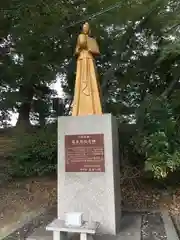 萱津神社の像