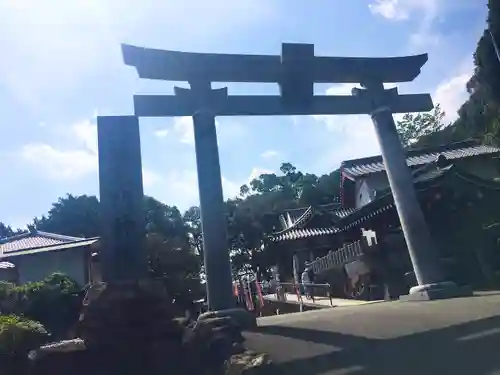 八幡竃門神社の鳥居