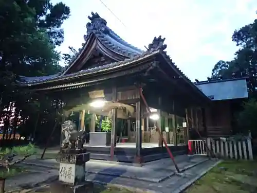 井出神社の本殿・本堂