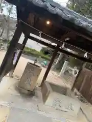 祐綏神社の手水