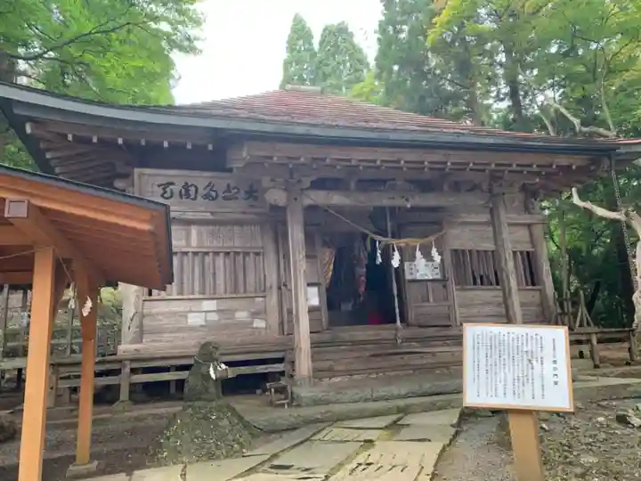 熊野神社の本殿・本堂