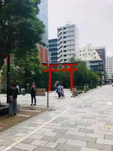 福徳神社（芽吹稲荷）の鳥居