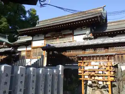 味鋺神社の本殿・本堂