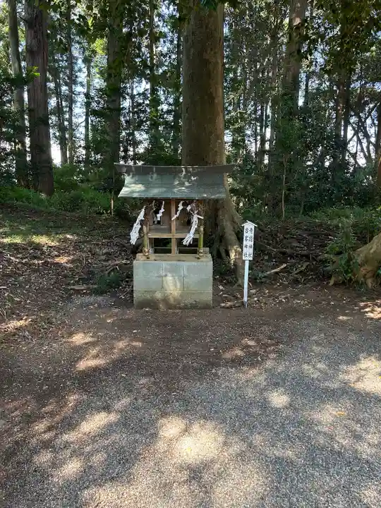 御宝殿熊野神社の末社・摂社