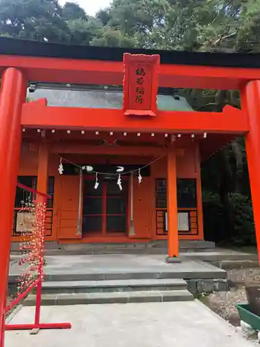 鶴若稲荷神社の鳥居