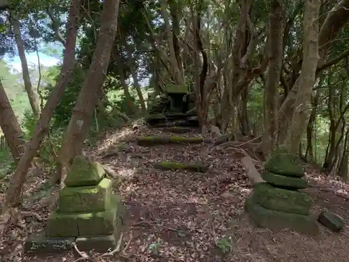 諏訪神社の末社