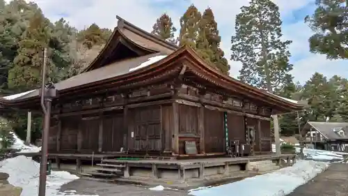 中山寺の本殿・本堂