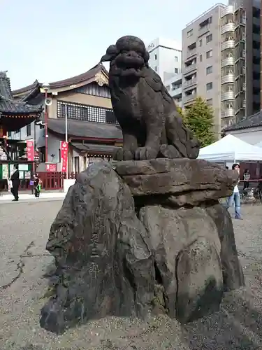 浅草神社の狛犬