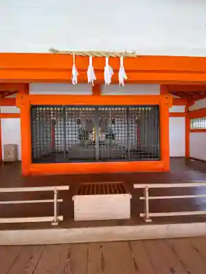 厳島神社の{uncategorized: "未分類", other: "その他", undefined: "問題あり", building: "その他建物", grave: "お墓", sacred_gate: "鳥居", guardian: "狛犬", statue: "像", buddha: "仏像", history: "歴史", nature: "自然", garden: "庭園", animal: "動物", pagoda: "塔", temizu: "手水舎", mountain_gate: "山門・神門", sanctuary: "本殿・本堂", subordinate: "末社・摂社", art: "芸術", scenery: "景色", jizo: "地蔵", ema: "絵馬", goshuin: "御朱印", omikuji: "おみくじ", items: "授与品その他", amulet: "お守り", goshuincho: "御朱印帳", eats: "食事", festival: "お祭り", votive_dance: "神楽", shichigosan: "七五三参", wedding: "結婚式", experience: "体験その他", initially: "初詣", around: "周辺", anti_infection: "感染症対策"}