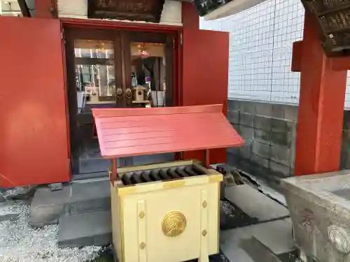 大原稲荷神社の{uncategorized: "未分類", other: "その他", undefined: "問題あり", building: "その他建物", grave: "お墓", sacred_gate: "鳥居", guardian: "狛犬", statue: "像", buddha: "仏像", history: "歴史", nature: "自然", garden: "庭園", animal: "動物", pagoda: "塔", temizu: "手水舎", mountain_gate: "山門・神門", sanctuary: "本殿・本堂", subordinate: "末社・摂社", art: "芸術", scenery: "景色", jizo: "地蔵", ema: "絵馬", goshuin: "御朱印", omikuji: "おみくじ", items: "授与品その他", amulet: "お守り", goshuincho: "御朱印帳", eats: "食事", festival: "お祭り", votive_dance: "神楽", shichigosan: "七五三参", wedding: "結婚式", experience: "体験その他", initially: "初詣", around: "周辺", anti_infection: "感染症対策"}