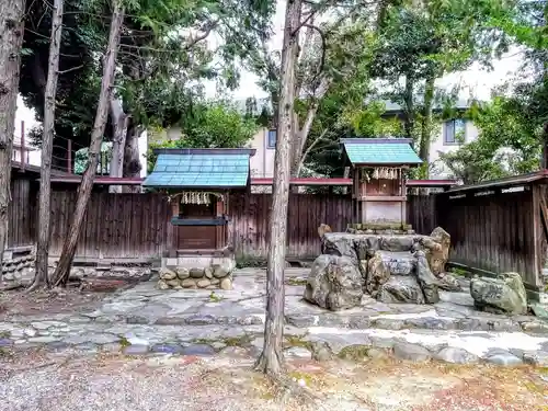 喚續社の末社・摂社