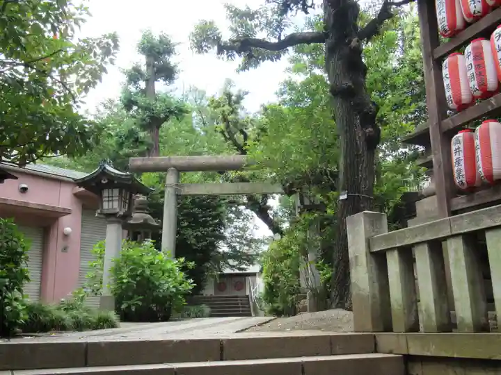 池尻稲荷神社の鳥居