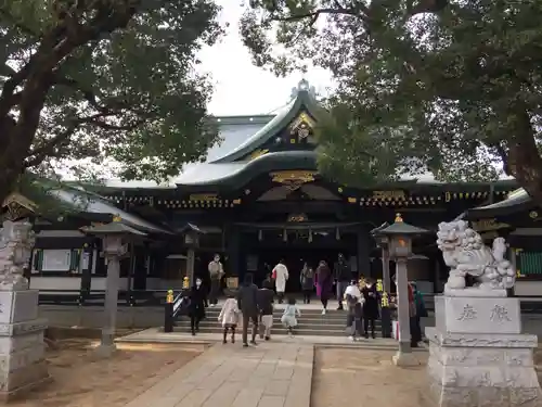 穴八幡宮の本殿・本堂