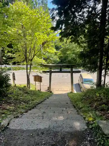 戸隠神社火之御子社の鳥居