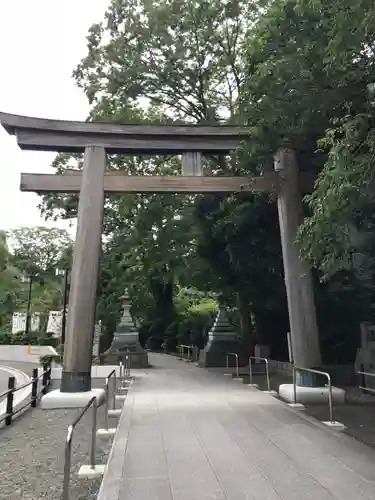 東郷神社の鳥居