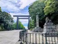 靖國神社の{uncategorized: "未分類", other: "その他", undefined: "問題あり", building: "その他建物", grave: "お墓", sacred_gate: "鳥居", guardian: "狛犬", statue: "像", buddha: "仏像", history: "歴史", nature: "自然", garden: "庭園", animal: "動物", pagoda: "塔", temizu: "手水舎", mountain_gate: "山門・神門", sanctuary: "本殿・本堂", subordinate: "末社・摂社", art: "芸術", scenery: "景色", jizo: "地蔵", ema: "絵馬", goshuin: "御朱印", omikuji: "おみくじ", items: "授与品その他", amulet: "お守り", goshuincho: "御朱印帳", eats: "食事", festival: "お祭り", votive_dance: "神楽", shichigosan: "七五三参", wedding: "結婚式", experience: "体験その他", initially: "初詣", around: "周辺", anti_infection: "感染症対策"}