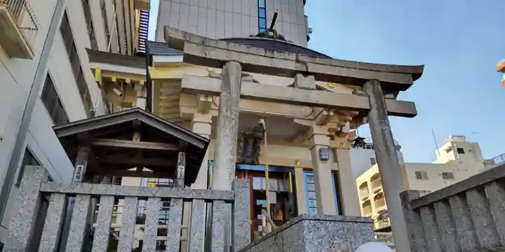 車町稲荷神社の鳥居
