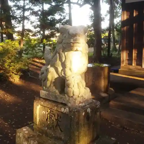 四所神社の狛犬