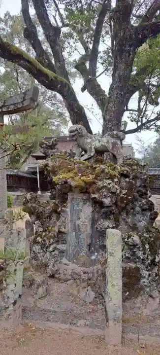吉香神社の{uncategorized: "未分類", other: "その他", undefined: "問題あり", building: "その他建物", grave: "お墓", sacred_gate: "鳥居", guardian: "狛犬", statue: "像", buddha: "仏像", history: "歴史", nature: "自然", garden: "庭園", animal: "動物", pagoda: "塔", temizu: "手水舎", mountain_gate: "山門・神門", sanctuary: "本殿・本堂", subordinate: "末社・摂社", art: "芸術", scenery: "景色", jizo: "地蔵", ema: "絵馬", goshuin: "御朱印", omikuji: "おみくじ", items: "授与品その他", amulet: "お守り", goshuincho: "御朱印帳", eats: "食事", festival: "お祭り", votive_dance: "神楽", shichigosan: "七五三参", wedding: "結婚式", experience: "体験その他", initially: "初詣", around: "周辺", anti_infection: "感染症対策"}