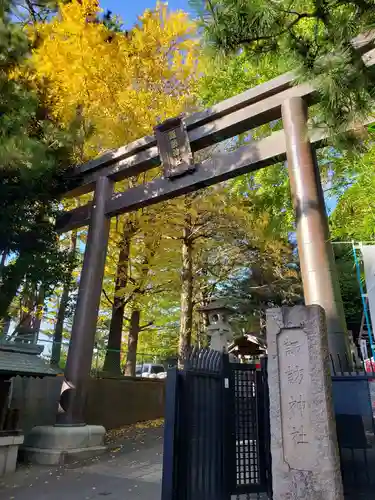 諏訪神社の鳥居