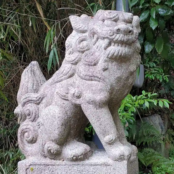 蟬丸神社(蝉丸神社)の狛犬