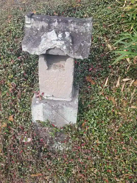 小梥神社の末社・摂社