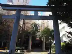 新橋鹽竃神社の鳥居