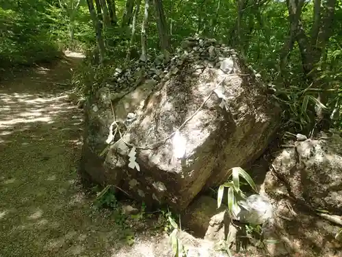 石割神社の建物その他