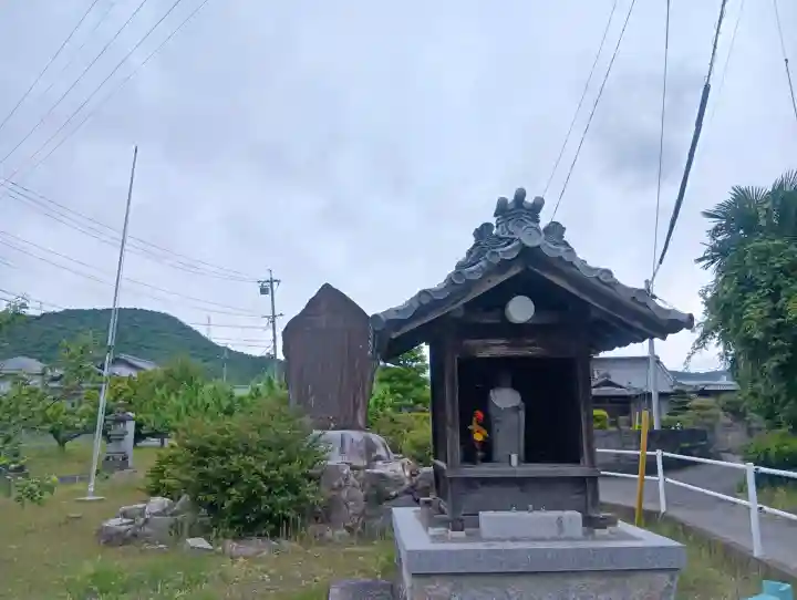 北野神社の{uncategorized: "未分類", other: "その他", undefined: "問題あり", building: "その他建物", grave: "お墓", sacred_gate: "鳥居", guardian: "狛犬", statue: "像", buddha: "仏像", history: "歴史", nature: "自然", garden: "庭園", animal: "動物", pagoda: "塔", temizu: "手水舎", mountain_gate: "山門・神門", sanctuary: "本殿・本堂", subordinate: "末社・摂社", art: "芸術", scenery: "景色", jizo: "地蔵", ema: "絵馬", goshuin: "御朱印", omikuji: "おみくじ", items: "授与品その他", amulet: "お守り", goshuincho: "御朱印帳", eats: "食事", festival: "お祭り", votive_dance: "神楽", shichigosan: "七五三参", wedding: "結婚式", experience: "体験その他", initially: "初詣", around: "周辺", anti_infection: "感染症対策"}